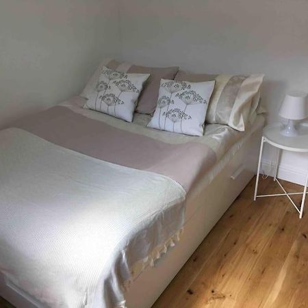 Newly Refurbished 2-Bedroom Flat In Notting Hill لندن المظهر الخارجي الصورة