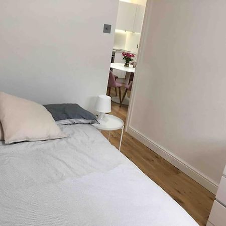 Newly Refurbished 2-Bedroom Flat In Notting Hill لندن المظهر الخارجي الصورة
