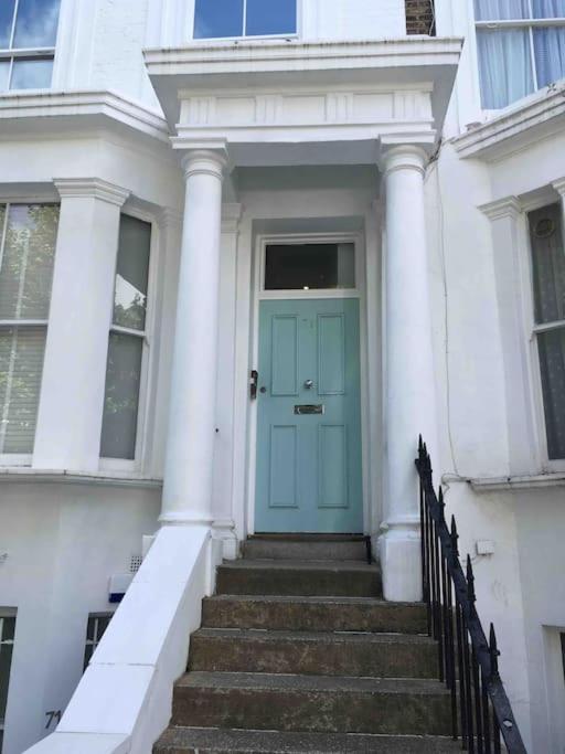 Newly Refurbished 2-Bedroom Flat In Notting Hill لندن المظهر الخارجي الصورة